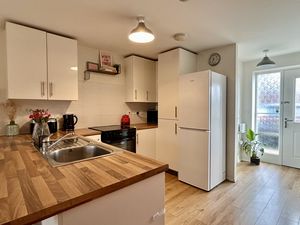 Kitchen Area- click for photo gallery